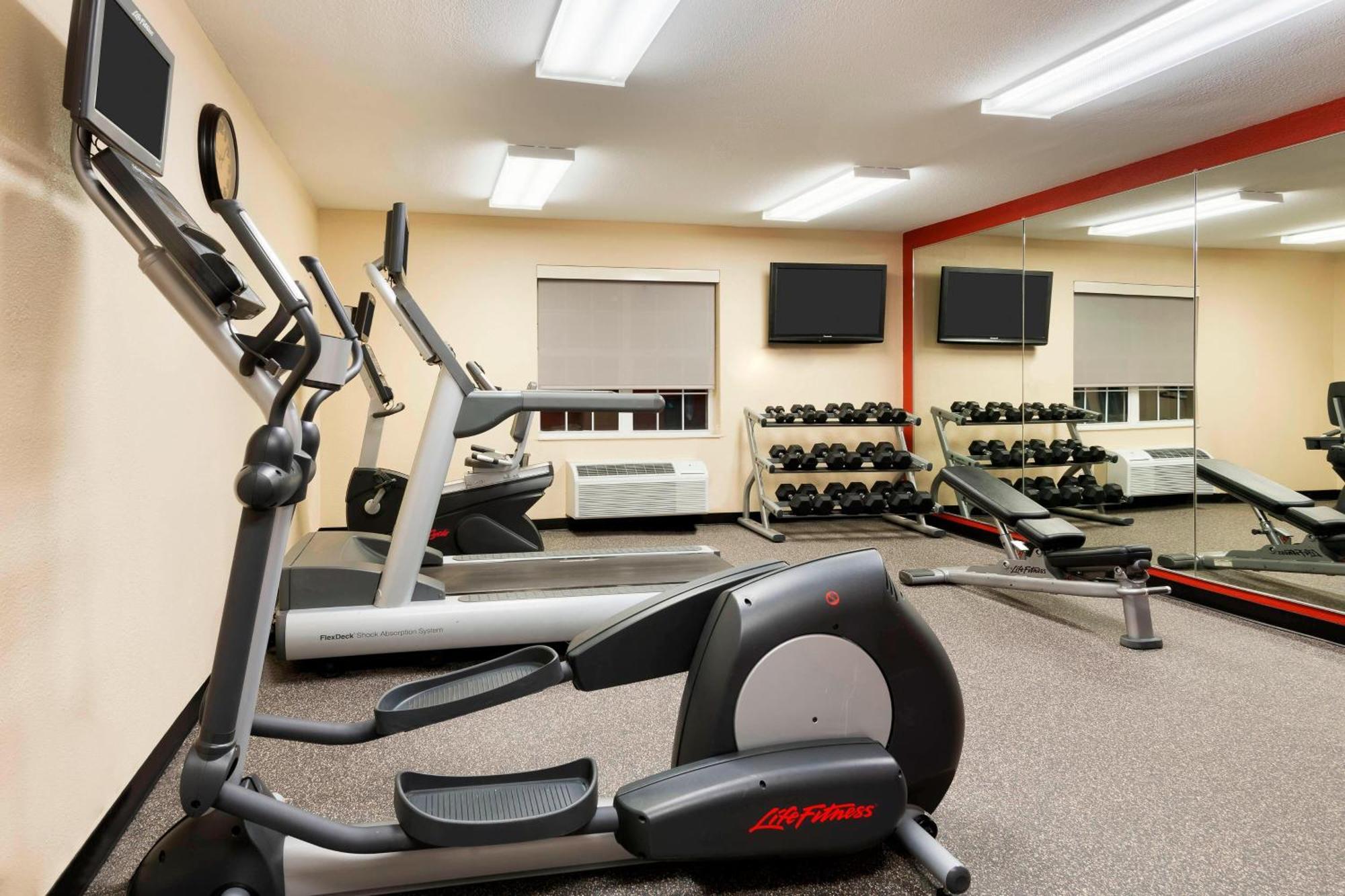 TownePlace Suites Savannah Midtown Bagian luar foto
