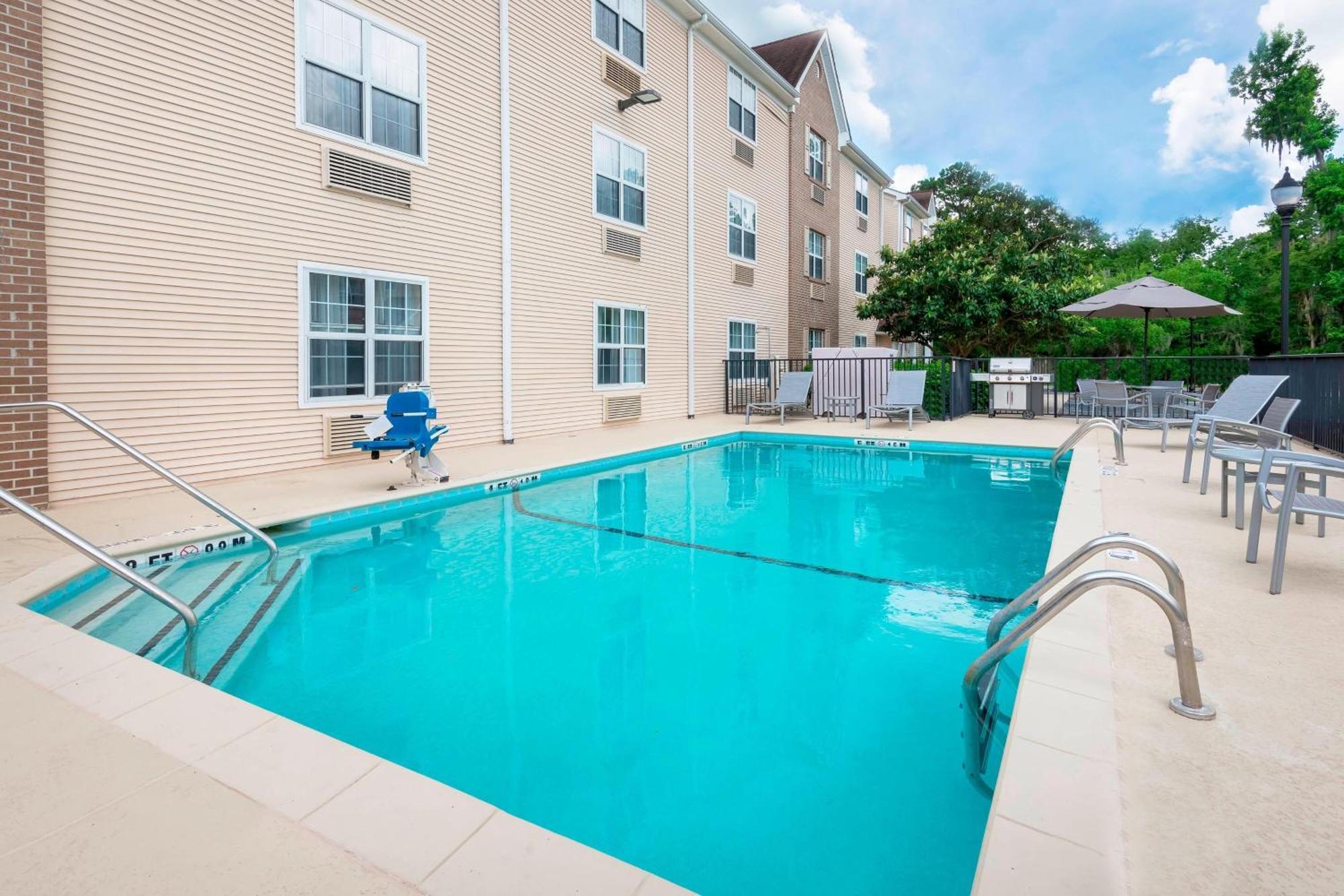 TownePlace Suites Savannah Midtown Bagian luar foto