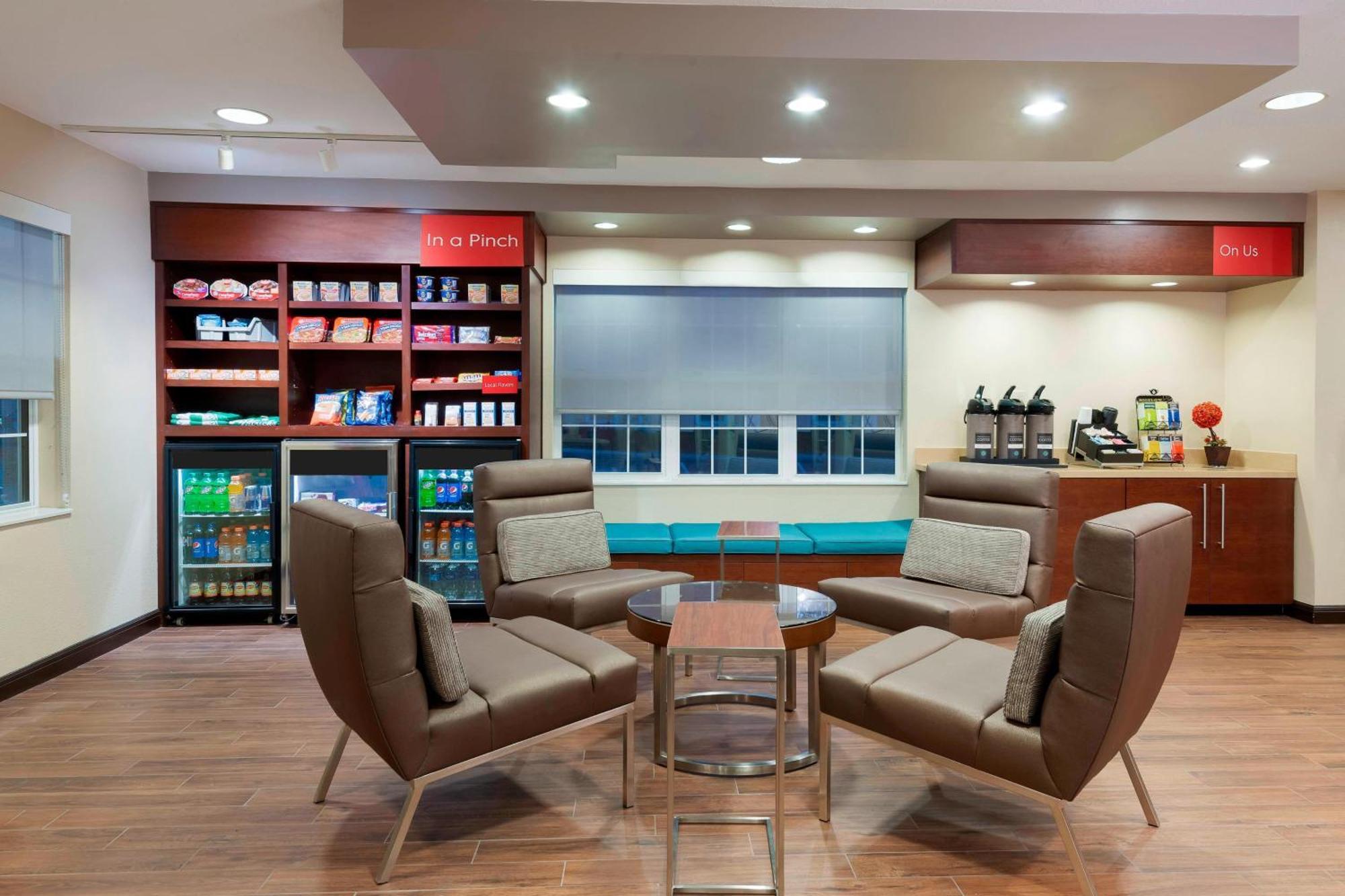 TownePlace Suites Savannah Midtown Bagian luar foto
