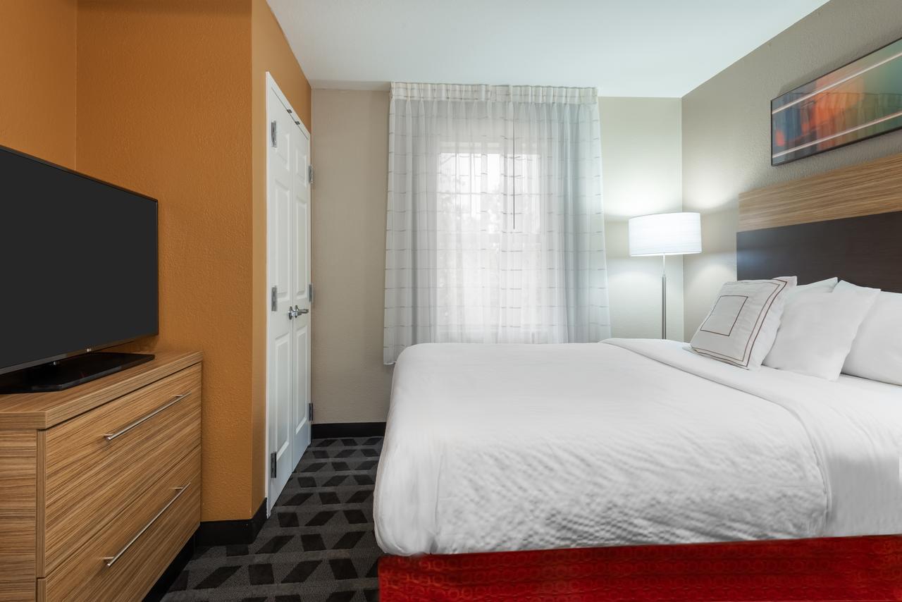TownePlace Suites Savannah Midtown Bagian luar foto