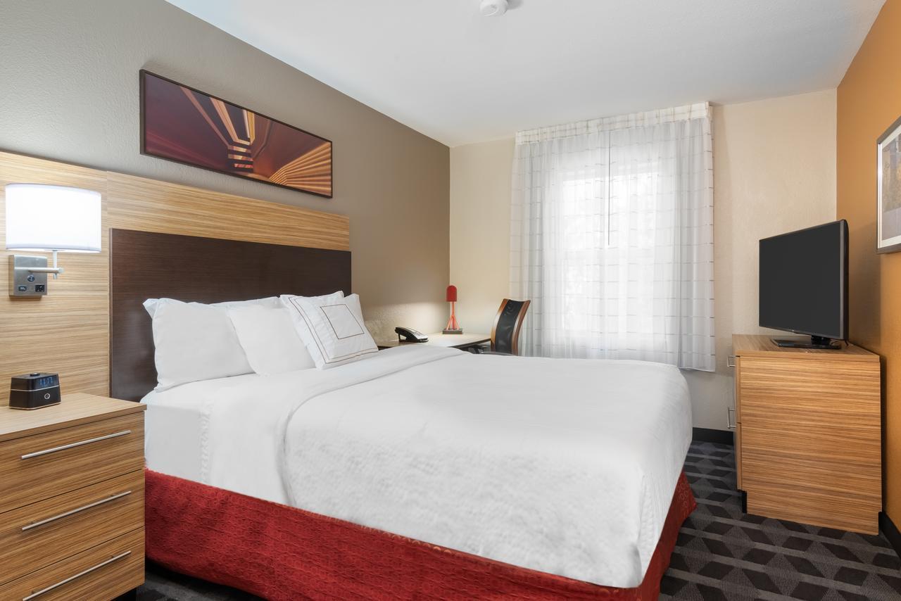 TownePlace Suites Savannah Midtown Bagian luar foto