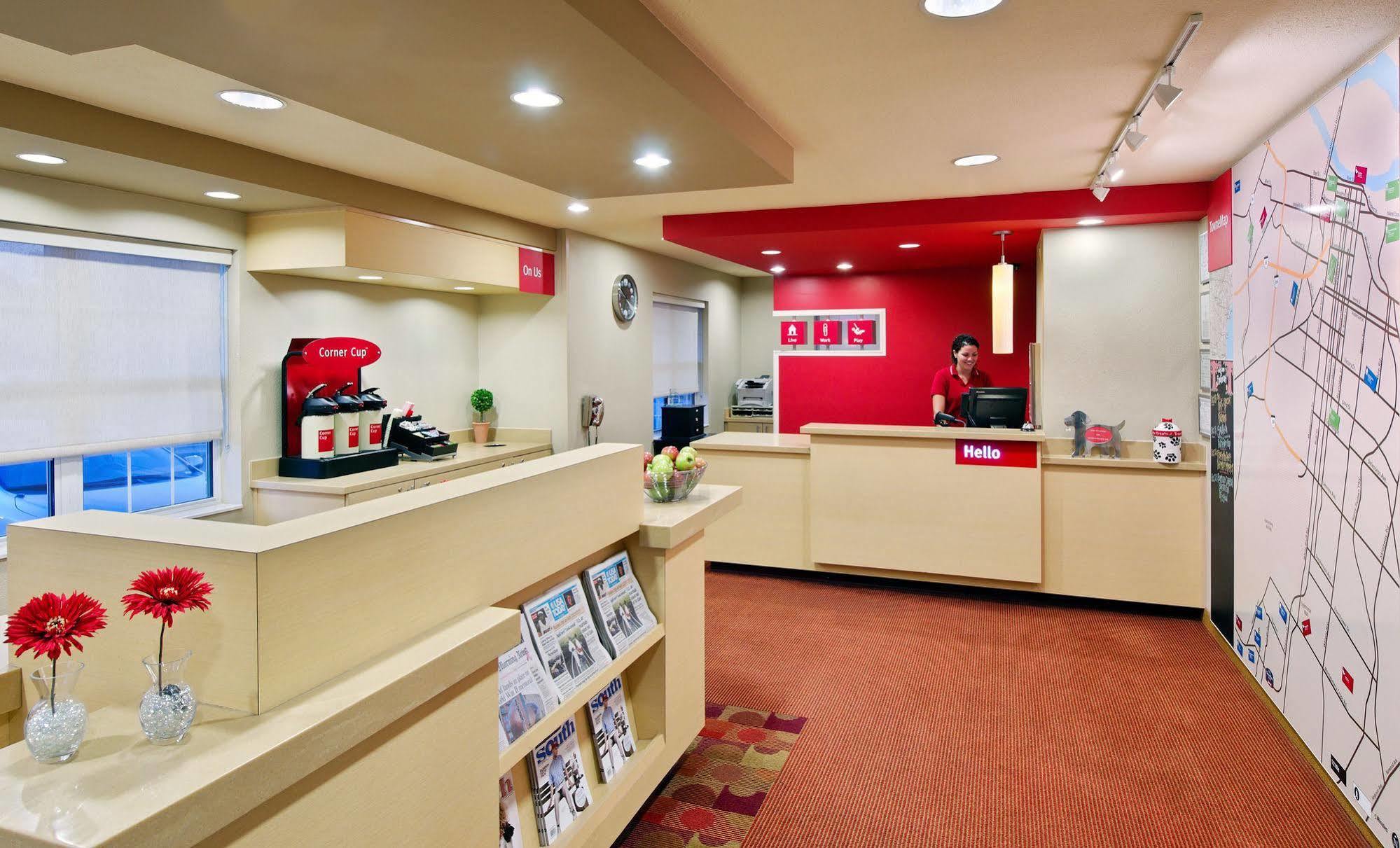 TownePlace Suites Savannah Midtown Bagian luar foto